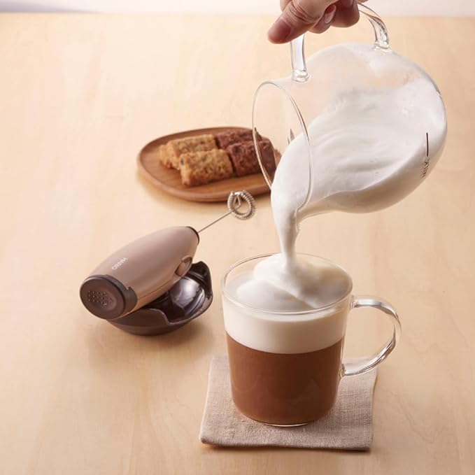 Hario Wood Milk Former, Cream