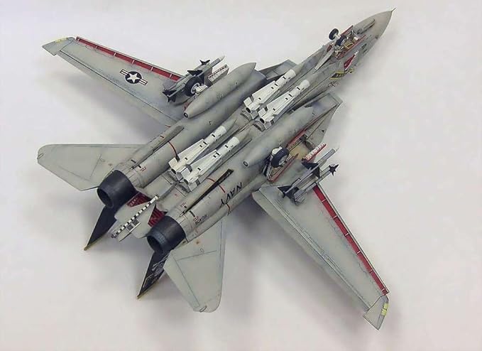 Hasegawa 1/72 U.S. Navy F-14A Tomcat Hi-Vis Plastic Model E3