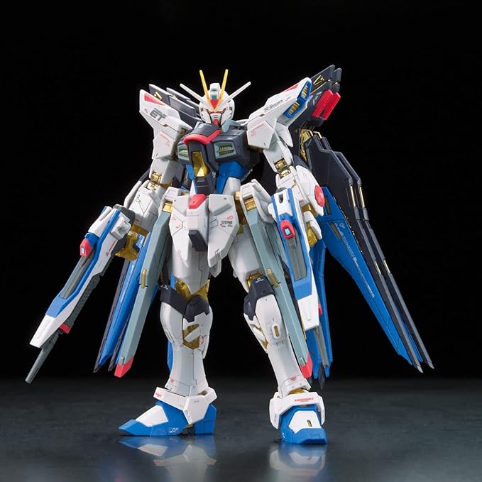 Bandai #14 Strike Freedom Gundam Gundam Seed Destiny, Bandai RG 1/144 - Model Kit