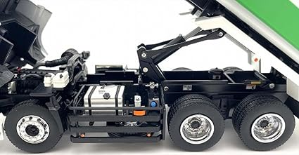 Kyosho KS03940BK Original 1/43 UD TRUCKS QUON KYOKUTO Dump (Black Metallic), Finished Product