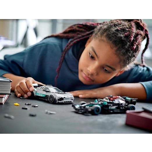 LEGO Speed Champions 76909 Mercedes-AMG F1 W12 E Performance & Mercedes-AMG Project One