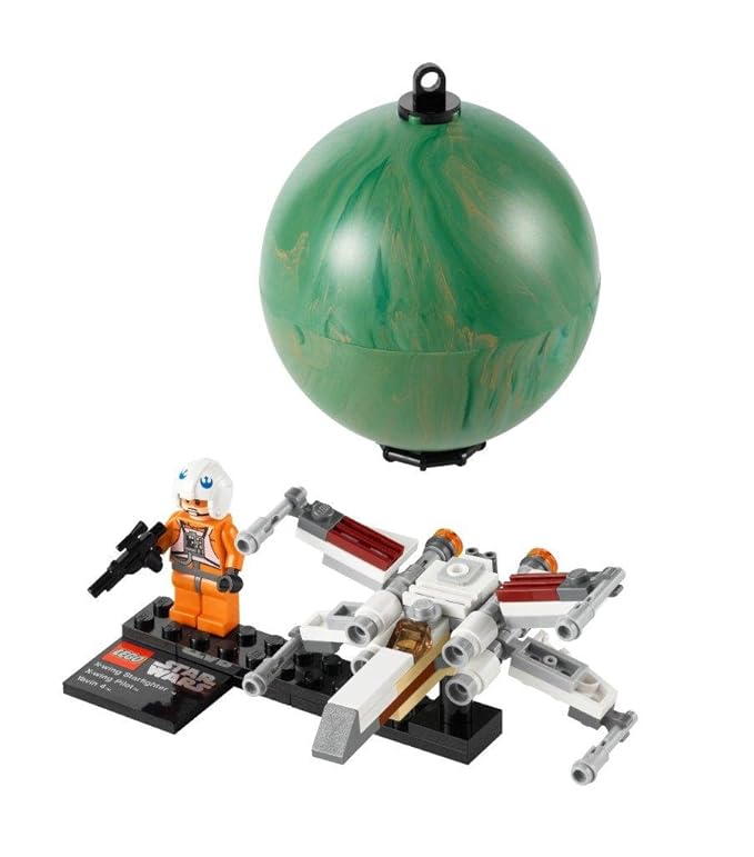 Lego X-Wing Starfighter and Yavin 4
