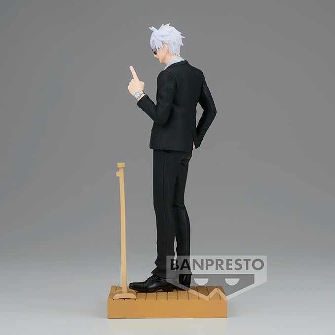 Banpresto Magical War Diorama Figure Gojo Satoru Suit Ver.