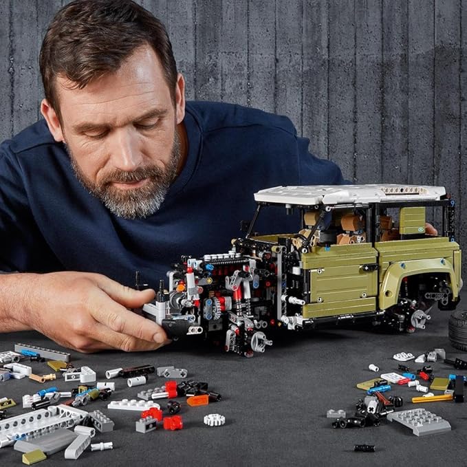 LEGO 42110 Technic Land Rover Defender Off Road 4x4 Car, Exclusive Collectible Model, 2573 Pieces Advanced Building Set,Multicolor