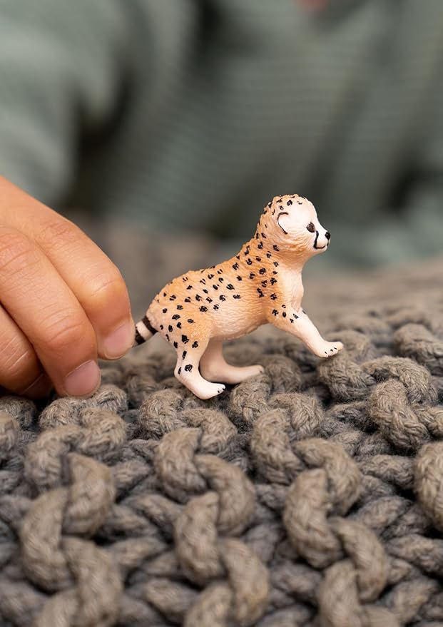 Schleich Wild Life New 2023, Wild Animal Safari Toys for Boys and Girls, Cheetah Cub Toy Figurine, Ages 3+