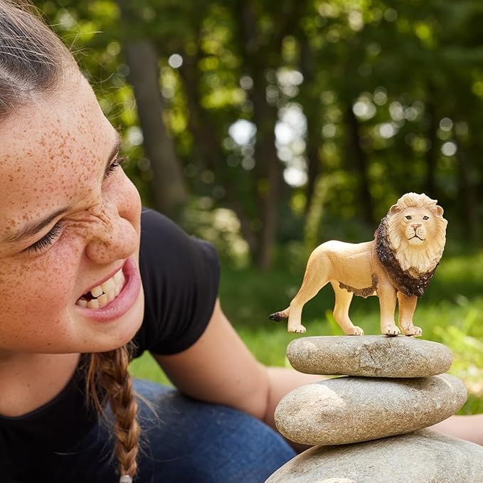 Schleich Lion Toy Figurine (Multicolor)