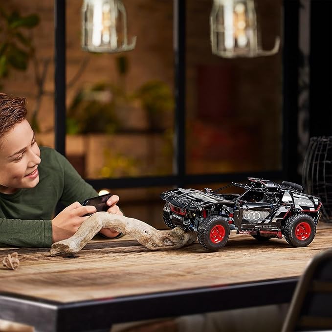 LEGO Audi Rs Q E-Tron (914 Pieces),Multicolor