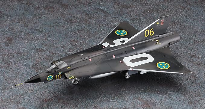 Hasegawa 1/72 Swedish Air Force J35F Draken Plastic Model E48
