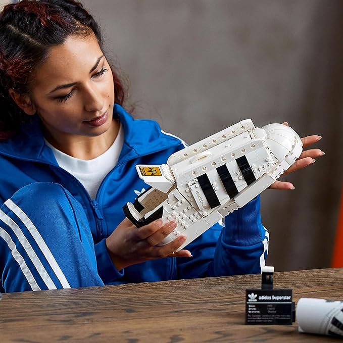 LEGO Adidas Originals Superstar 10282 Building Kit (731 Pcs),Multicolor