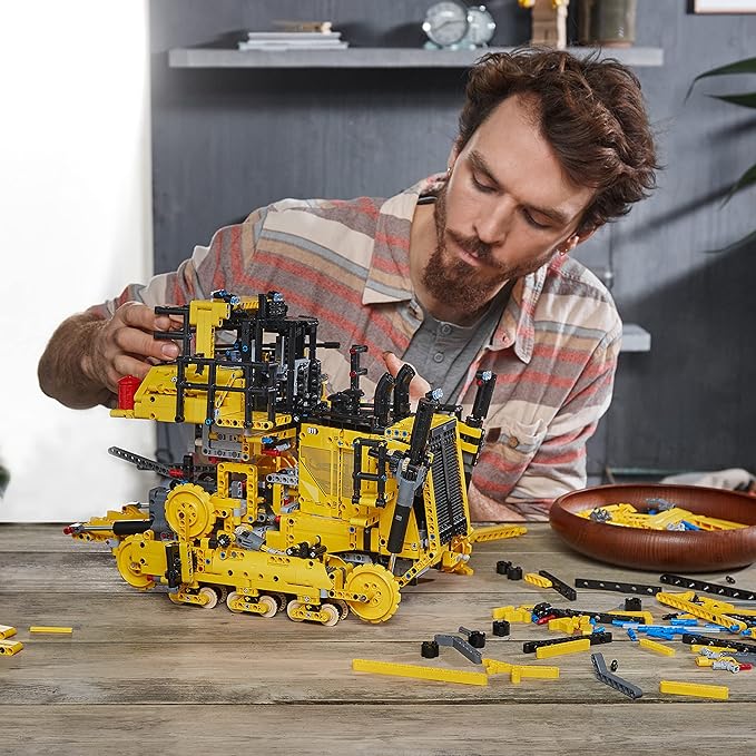LEGO Technic App-Controlled Cat D11 Bulldozer 42131 (3,854 Pieces), Multicolor