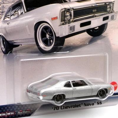 Hot Wheels 1:64 Scale "Retro Entertainment Case J - '70 Chevy Nova SS"