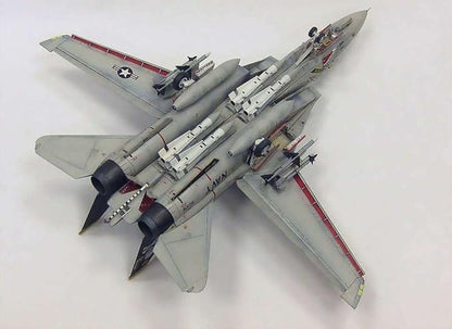 Hasegawa 1/72 U.S. Navy F-14A Tomcat Hi-Vis Plastic Model E3
