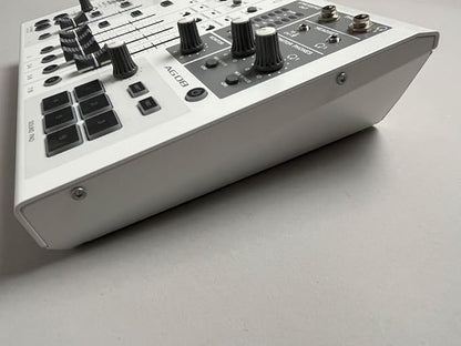 Yamaha AG08 W Live Streaming Mixer Live Streaming 8 Channels with Built-in Voice Changer, White