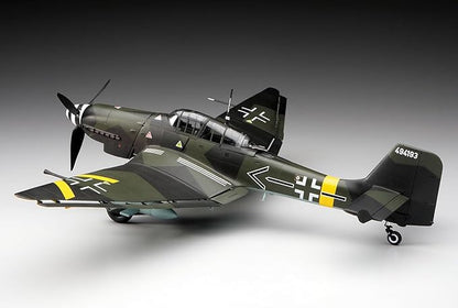 Hasegawa 1/32 German Air Force Anti-tank Attack Aircraft Junkers Ju87G Stuka Kanonen Vogel Plastic Model ST25