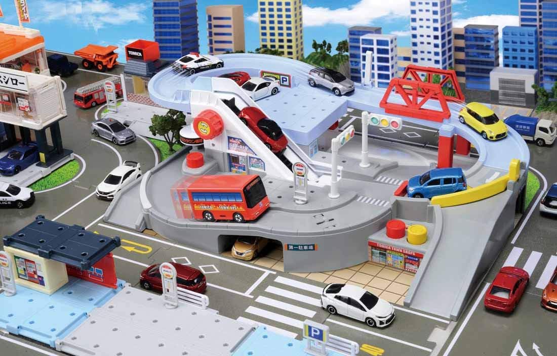 Takara Tomy (TAKARA TOMY) Tomica World Let's run with Tomica! Round and round bus town