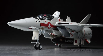 Hasegawa MC02 Super Dimension Fortress Macross VF-1J/A Valkyrie Vermillion Platoon, 1/48 Scale Plastic Model