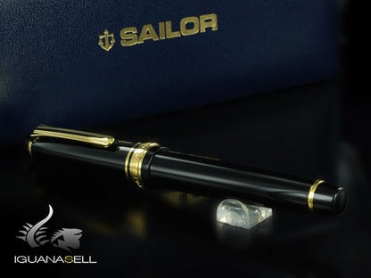 SAILOR Sapporo Black 14ct Gold Nib with Gold Plated Trims Fountain Pen