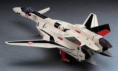 Hasegawa 1/48 Macross Plus YF-19 (Plastic model)
