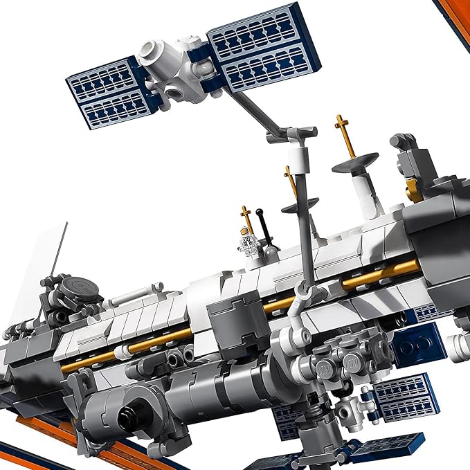 LEGO Ideas International Space Station 21321 Building Kit for Display (864 Pcs),Multicolor