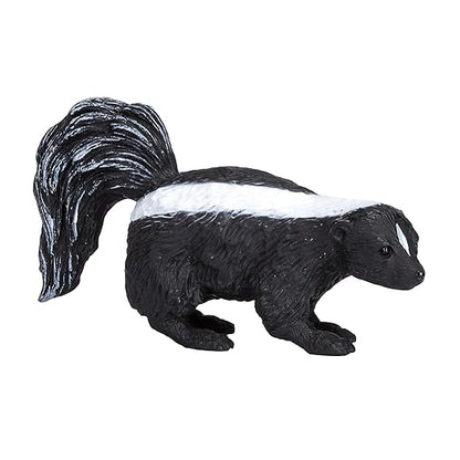mojo by skunk Figurines