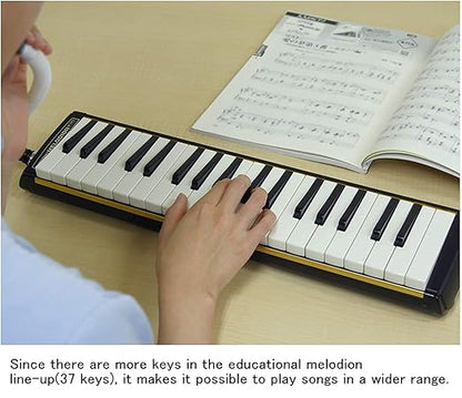 Suzuki  M-37C Melodion Melodica