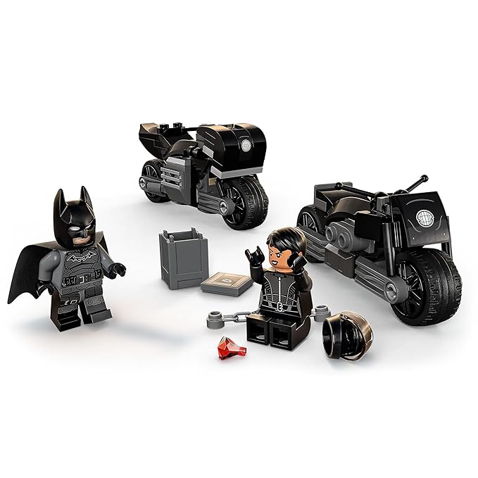 LEGO DC Batman: Batman & Selina Kyle Motorcycle Pursuit 76179 (149 Pcs),Multicolor