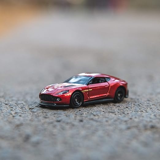 Tomica Metal Aston Martin Vanquish Zagato Car, Pack Of 1, Multicolour