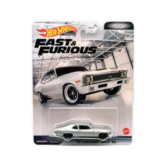 Hot Wheels 1:64 Scale "Retro Entertainment Case J - '70 Chevy Nova SS"